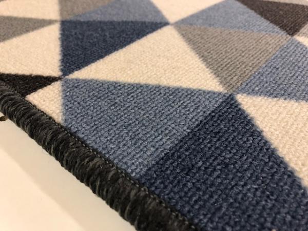 Teppich Schlinge Dreiecke 60 x 120 cm